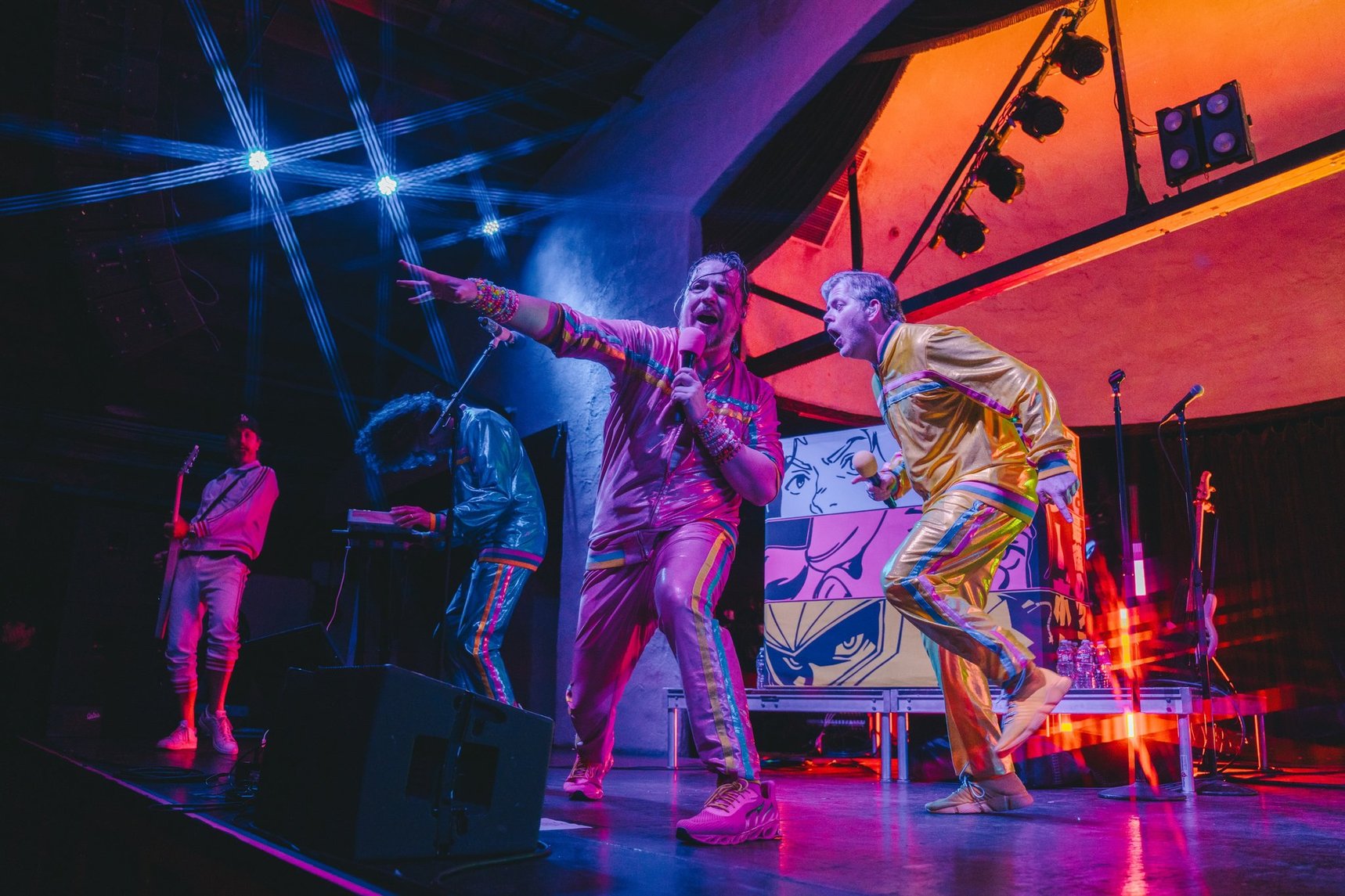 Professional photos from the Starbomb Team.